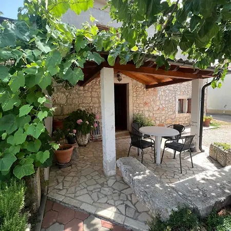 Kuca Za Odmor Matea Apartment *